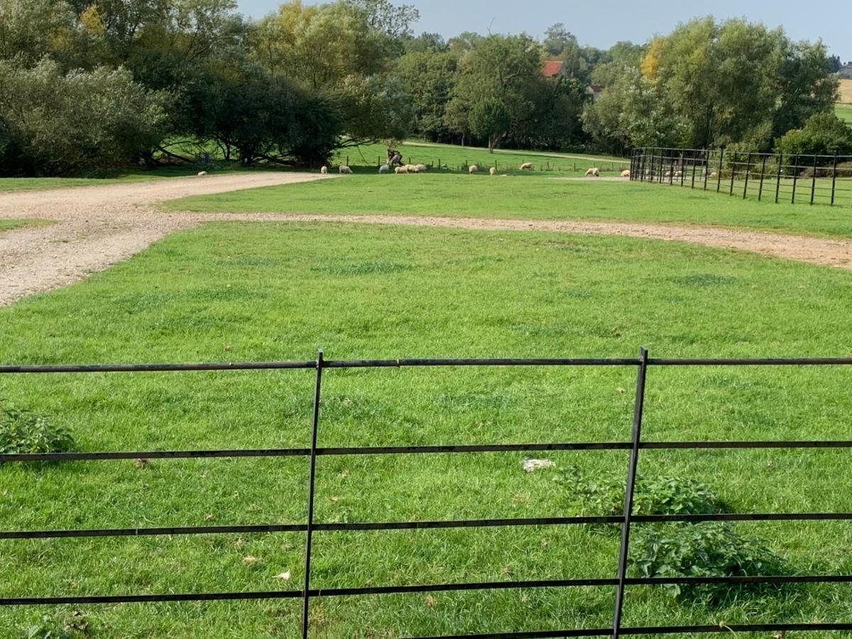 Weatherhead Farm Shepherds Hut Villa Buckingham Esterno foto