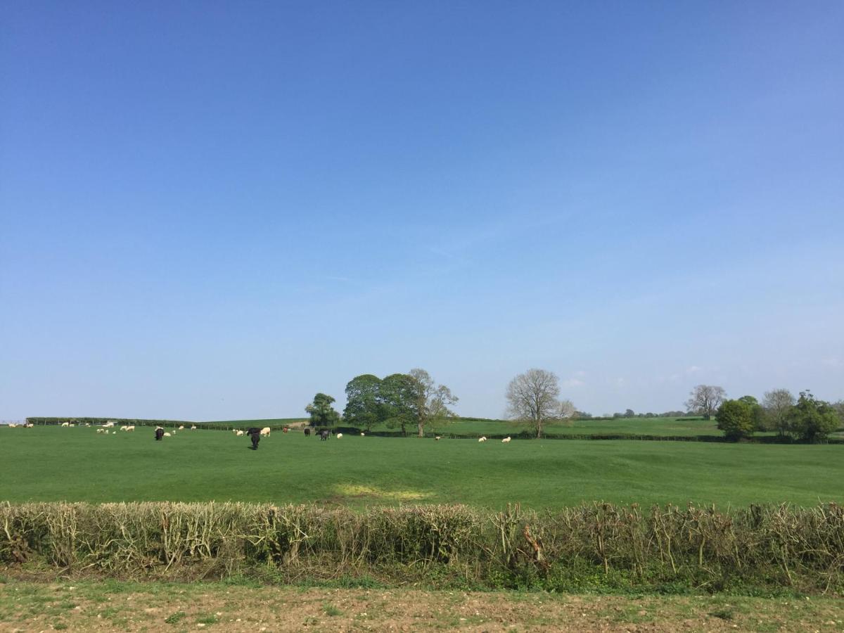 Weatherhead Farm Shepherds Hut Villa Buckingham Esterno foto