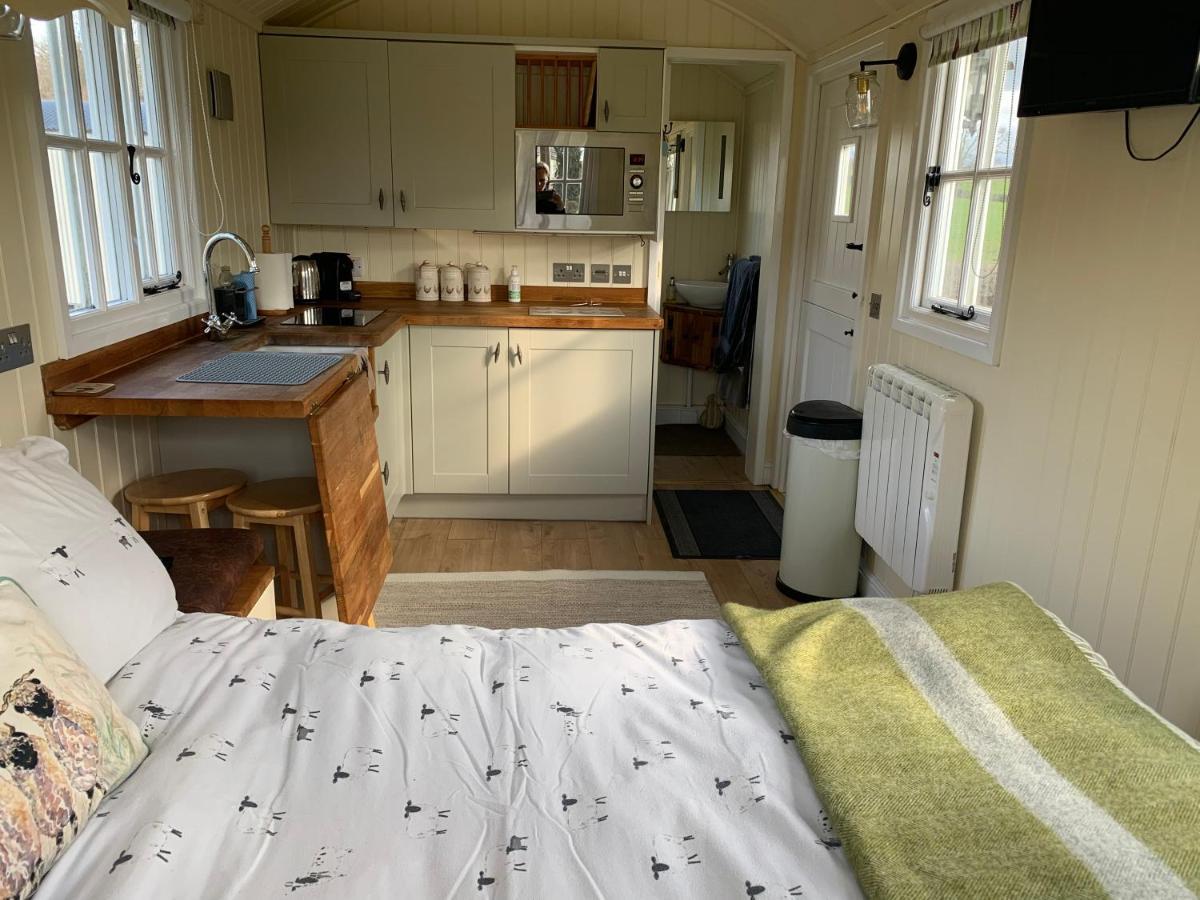 Weatherhead Farm Shepherds Hut Villa Buckingham Esterno foto