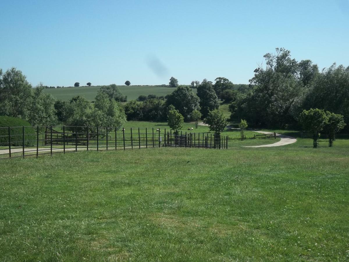 Weatherhead Farm Shepherds Hut Villa Buckingham Esterno foto