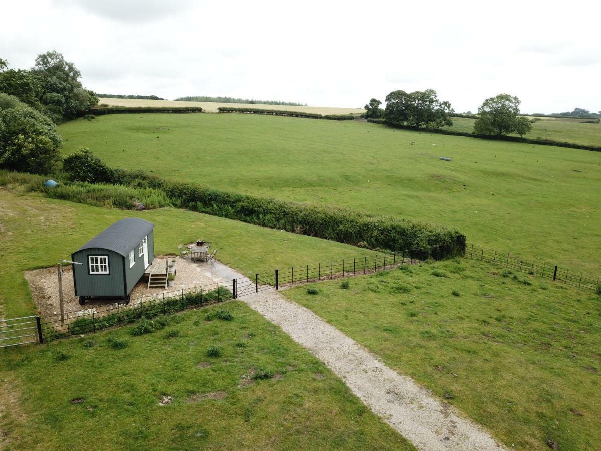 Weatherhead Farm Shepherds Hut Villa Buckingham Esterno foto
