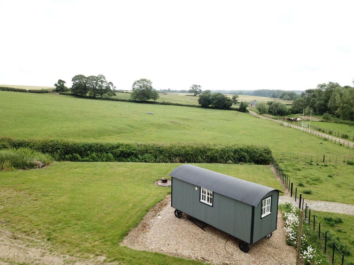 Weatherhead Farm Shepherds Hut Villa Buckingham Esterno foto
