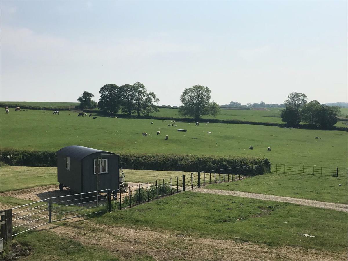 Weatherhead Farm Shepherds Hut Villa Buckingham Esterno foto